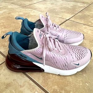 Nike Air Max 270